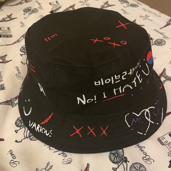 Unisex Korean Fashion Bucket Hat - Picture 2 of 4